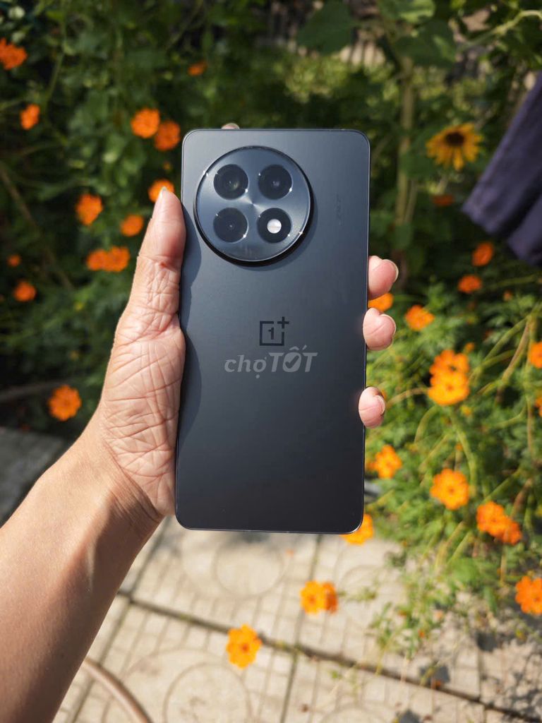 OnePlus Ace 5 256GB Đen. Mua bán Điện thoại tại Quận Bình Thuỷ Cần Thơ được đăng bởi Sang Phan hình 1