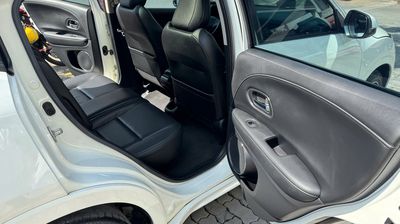 HONDA HRV-L  SX 2019  🚗 Odo : 65.000 Km. Mua bán Ô tô tại Quận Tân Bình Tp Hồ Chí Minh được đăng bởi Hiền Nguyễn