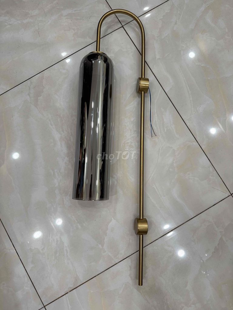 Đèn treo tường Kim loại Vàng đồng Bạc. Mua bán Đèn tại Quận Gò Vấp Tp Hồ Chí Minh được đăng bởi Thảo hình 1