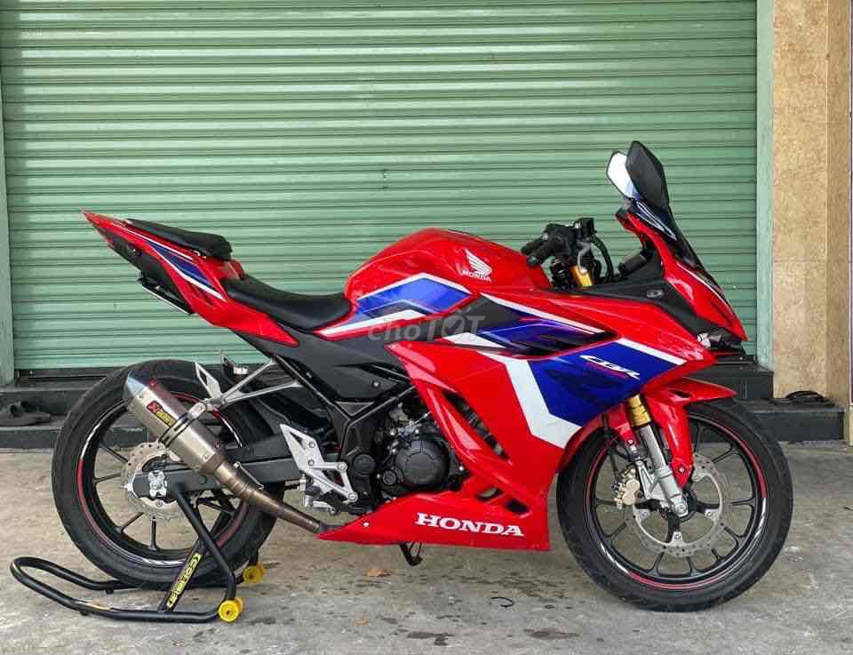 HONDA CBR150r BẢN ĐẶC BIỆT THỂ THAO. Mua bán Xe máy tại Thành phố Thủ Dầu Một Bình Dương được đăng bởi Nguyễn Hữu Đức hình 4