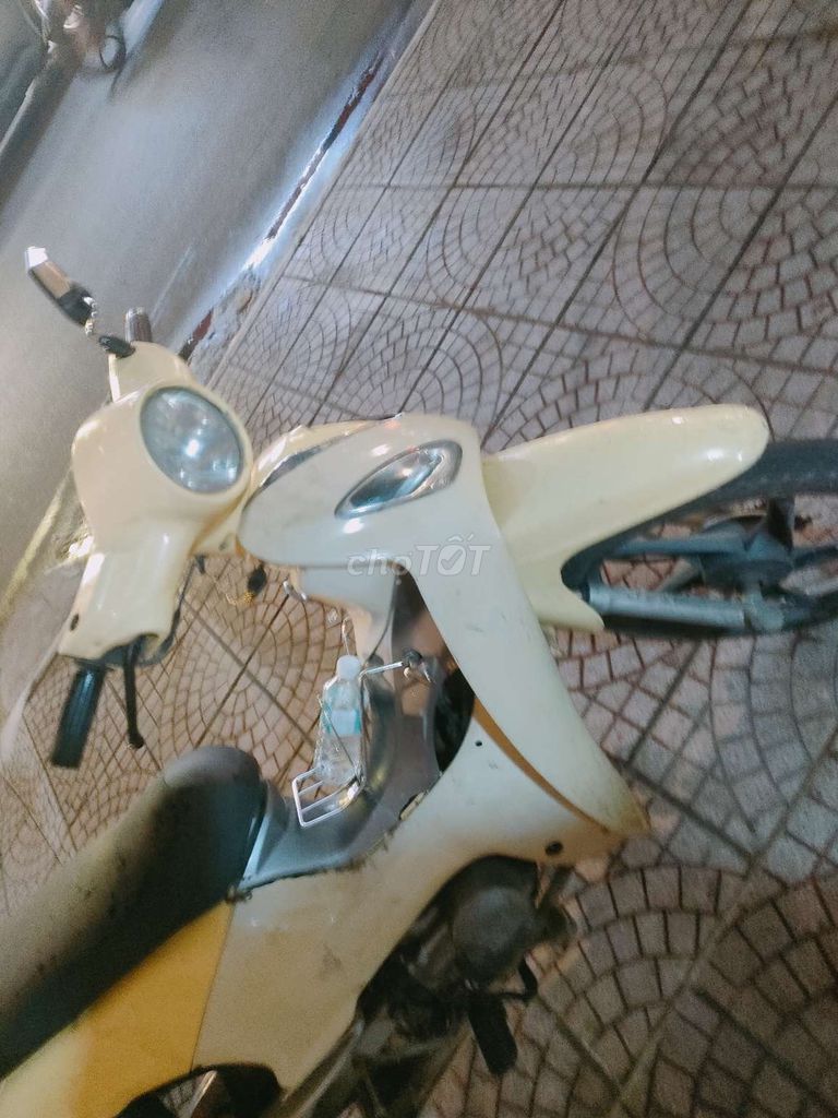 Xe máy Viela 110cc màu Vàng kem. Mua bán Xe máy tại Quận Phú Nhuận Tp Hồ Chí Minh được đăng bởi Nguyễn thanh phong hình 4