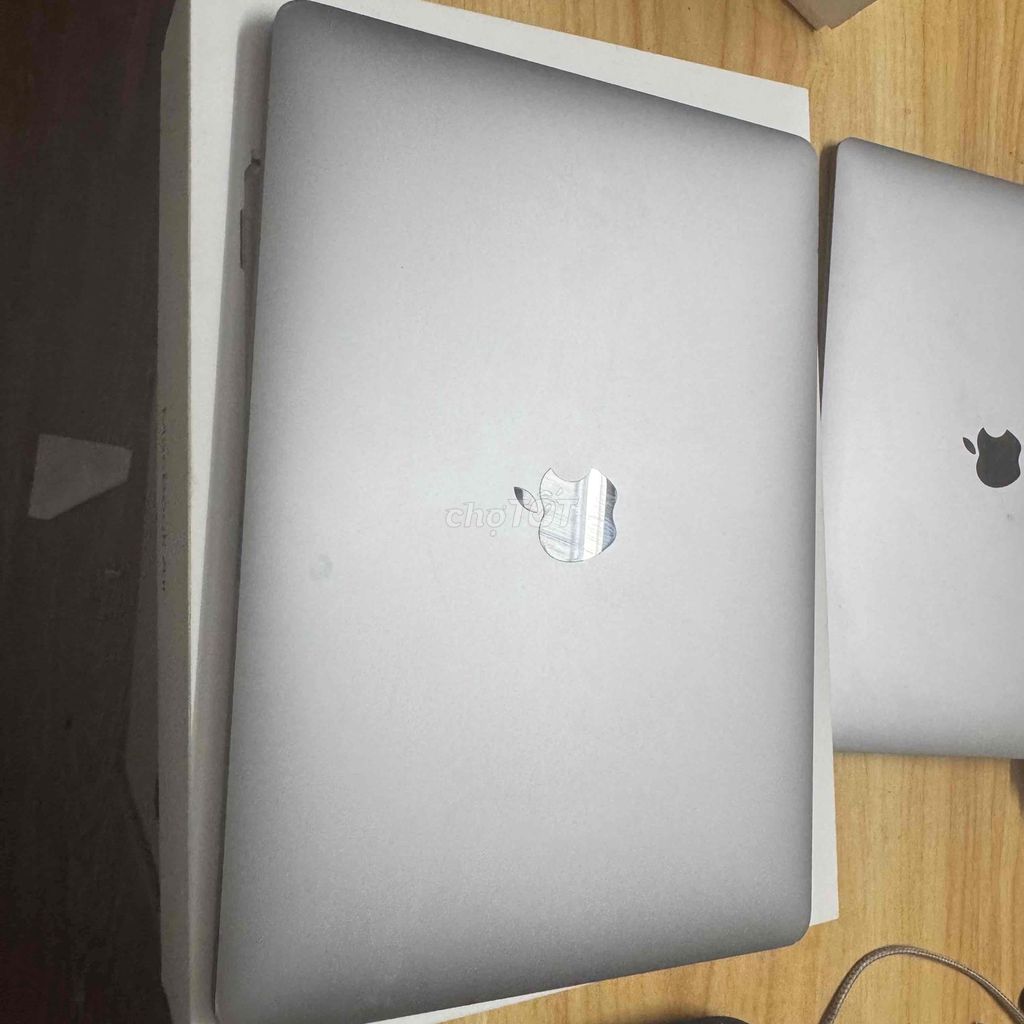 Macbook Pro 13” M1 2020 8g/256 sạc1 lầnbh3 th. Mua bán Laptop tại Quận 3 Tp Hồ Chí Minh được đăng bởi Phúc Nguyễn hình 1