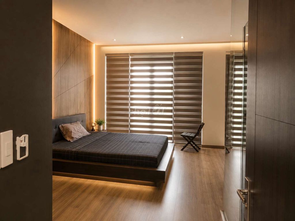 Продам 4-этажный дом с фасадом Phan Huynh Dieu 110 м2, 5 спален, 6 туалетов