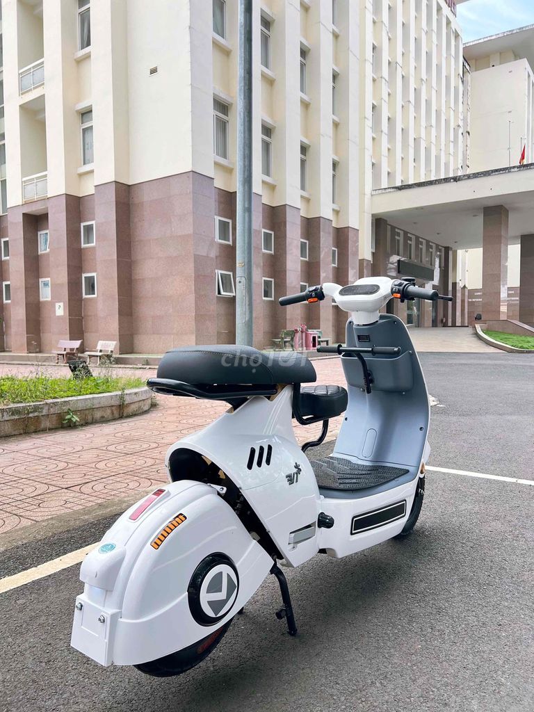 xe đạp điện DK V1 bản pin 60v25a có đăng kiểm. Mua bán Xe điện tại Thành phố Buôn Ma Thuột Đắk Lắk được đăng bởi nguyễn Minh Tú hình 5