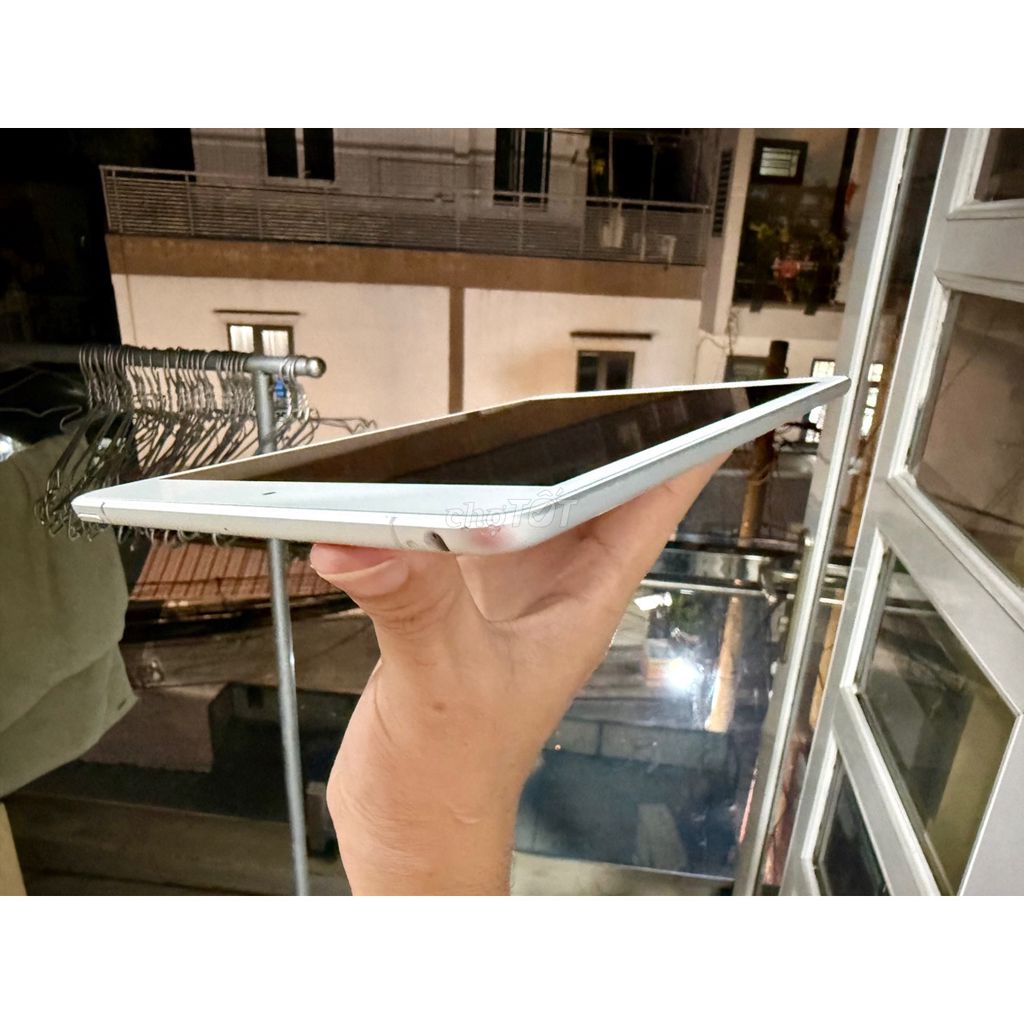 Apple iPad Mini 5 4G Wifi Bạc. Mua bán Máy tính bảng tại Quận Tân Bình Tp Hồ Chí Minh được đăng bởi Thanh Hào Nguyễn hình 1