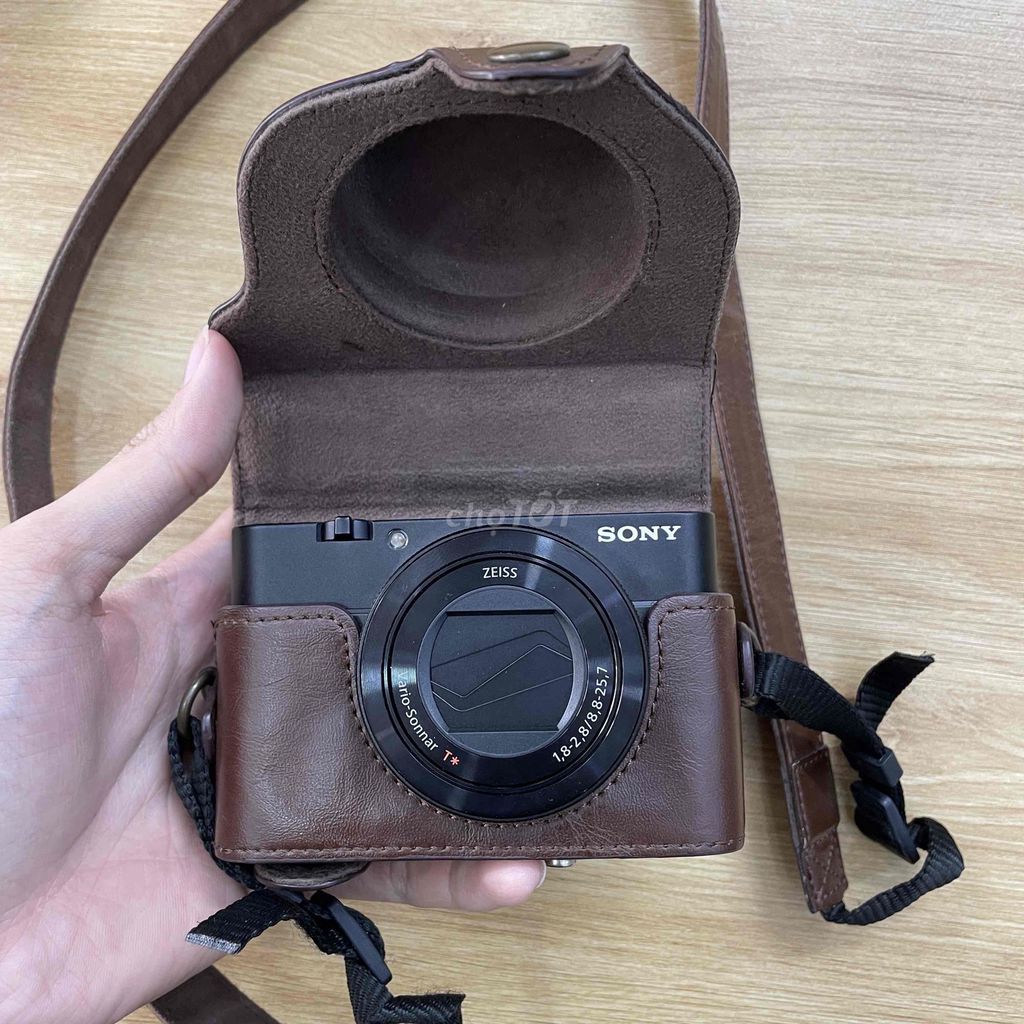 Máy ảnh Sony RX100 V Đen. Mua bán Máy ảnh, Máy quay tại Huyện Thanh Trì Hà Nội được đăng bởi Nguyễn Đức Tuấn hình 1