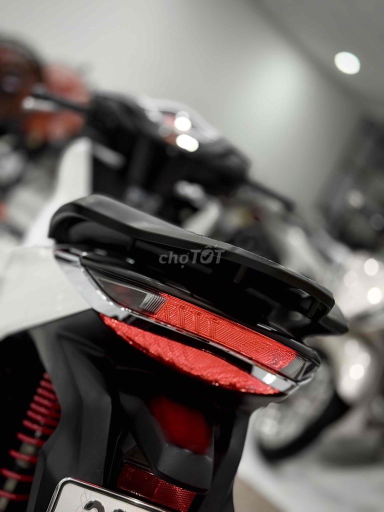 Sh125 2023 Lướt chính chủ ký ( Hỗ trợ Trả GÓP ) 🔥🔥. Mua bán Xe máy tại Thị xã Phú Mỹ Bà Rịa - Vũng Tàu được đăng bởi Cửa Hàng Xe Máy Phú Mỹ hình 2