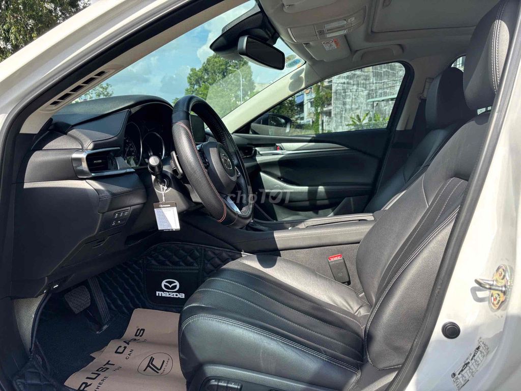 Mazda 6 2023 Premium 2.0 AT - 37000 km. Mua bán Ô tô tại Quận 8 Tp Hồ Chí Minh được đăng bởi Cửa hàng ô tô cũ TRUST CARS hình 11