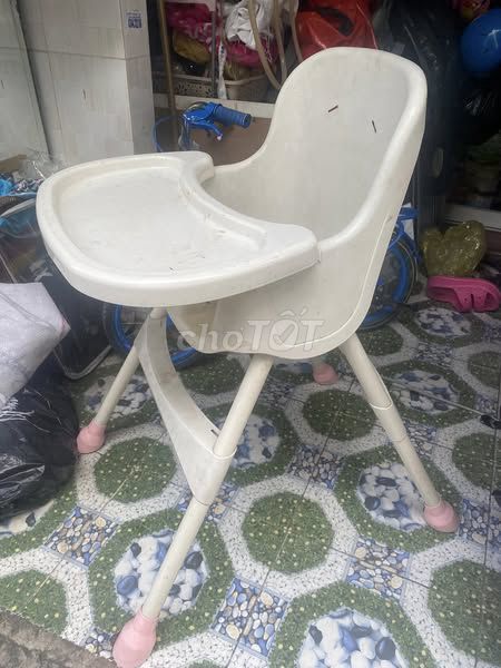 ghế ăn dặm cho bé. Mua bán Mẹ và bé tại Quận Gò Vấp Tp Hồ Chí Minh được đăng bởi Lê Bùi Bằng Tuân hình 1