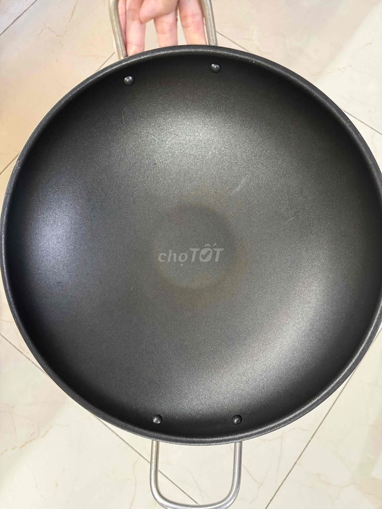 Chảo chống dính 35cm màu Đen. Mua bán Dụng cụ nhà bếp tại Quận 6 Tp Hồ Chí Minh được đăng bởi Trúc Đào hình 1