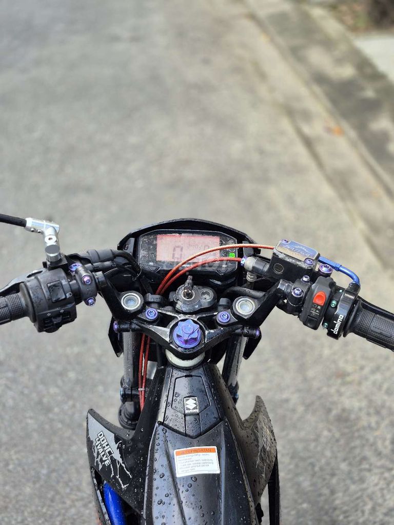 Suzuki Satria zin chất, cần bán hoặc giao lưu. Mua bán Xe máy tại Quận Liên Chiểu Đà Nẵng được đăng bởi Cuong hình 6