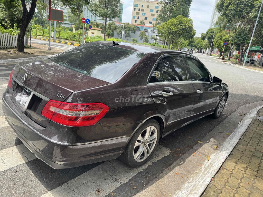 Mercedes Benz E Class 2009 - 120000 km. Mua bán Ô tô tại Huyện Hóc Môn Tp Hồ Chí Minh được đăng bởi Tran Tien hình 4