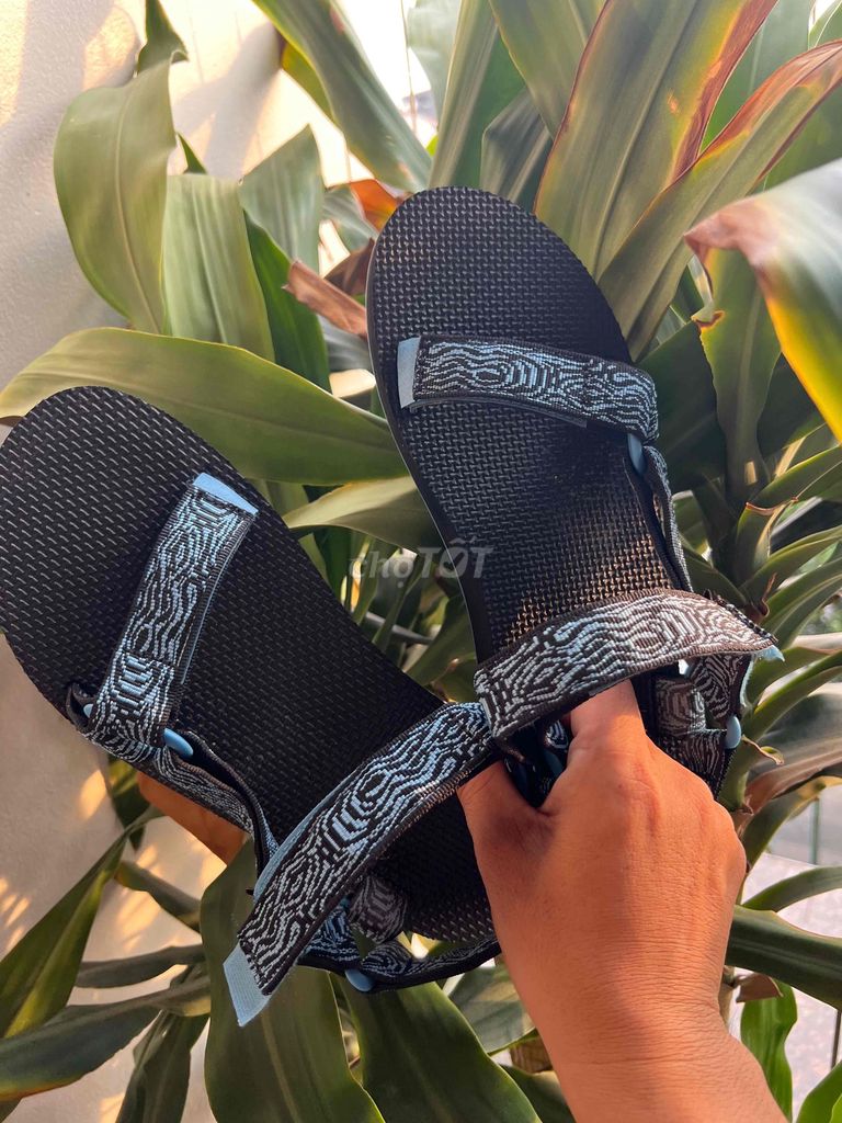 Teva Sandal Đen Xanh Vải Cao Su Indonesia. Mua bán Giày dép tại Thành phố Bắc Ninh Bắc Ninh được đăng bởi Nguyễn Thành Vương hình 1