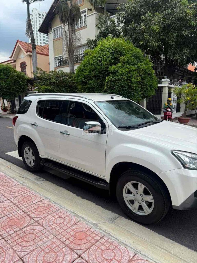 Isuzu Mu X 2.5 số sàn đời cuối 2016. Mua bán Ô tô tại Huyện Bình Chánh Tp Hồ Chí Minh được đăng bởi Như Đạo hình 2