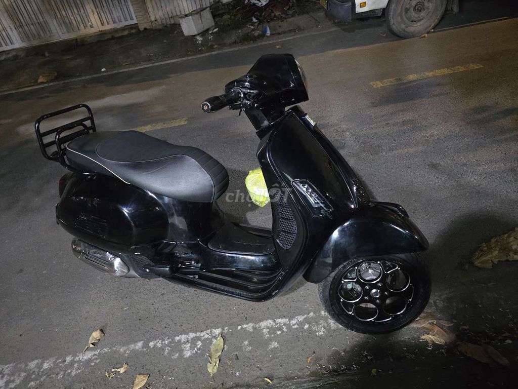 Vespa GTS 150. Mua bán Xe máy tại Quận 12 Tp Hồ Chí Minh được đăng bởi Tín hình 2