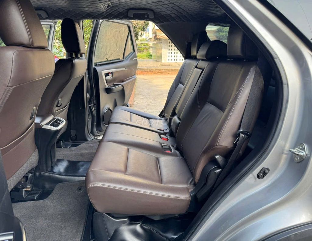 Toyota Fortuner 2018 Xăng Tự động Bạc. Mua bán Ô tô tại Thành phố Biên Hòa Đồng Nai được đăng bởi Nguyễn Thưởngka hình 7