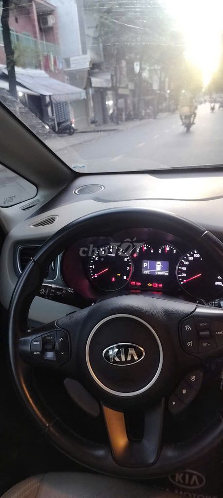 KIA RONDO 2016 Số tự động Đen. Mua bán Ô tô tại Quận 6 Tp Hồ Chí Minh được đăng bởi A Zon hình 7