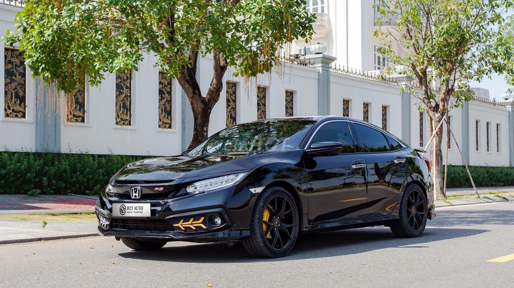 Honda Civic 2019 RS 50.000 km. Mua bán Ô tô tại Thành phố Thủ Đức Tp Hồ Chí Minh được đăng bởi H2T Auto hình 4