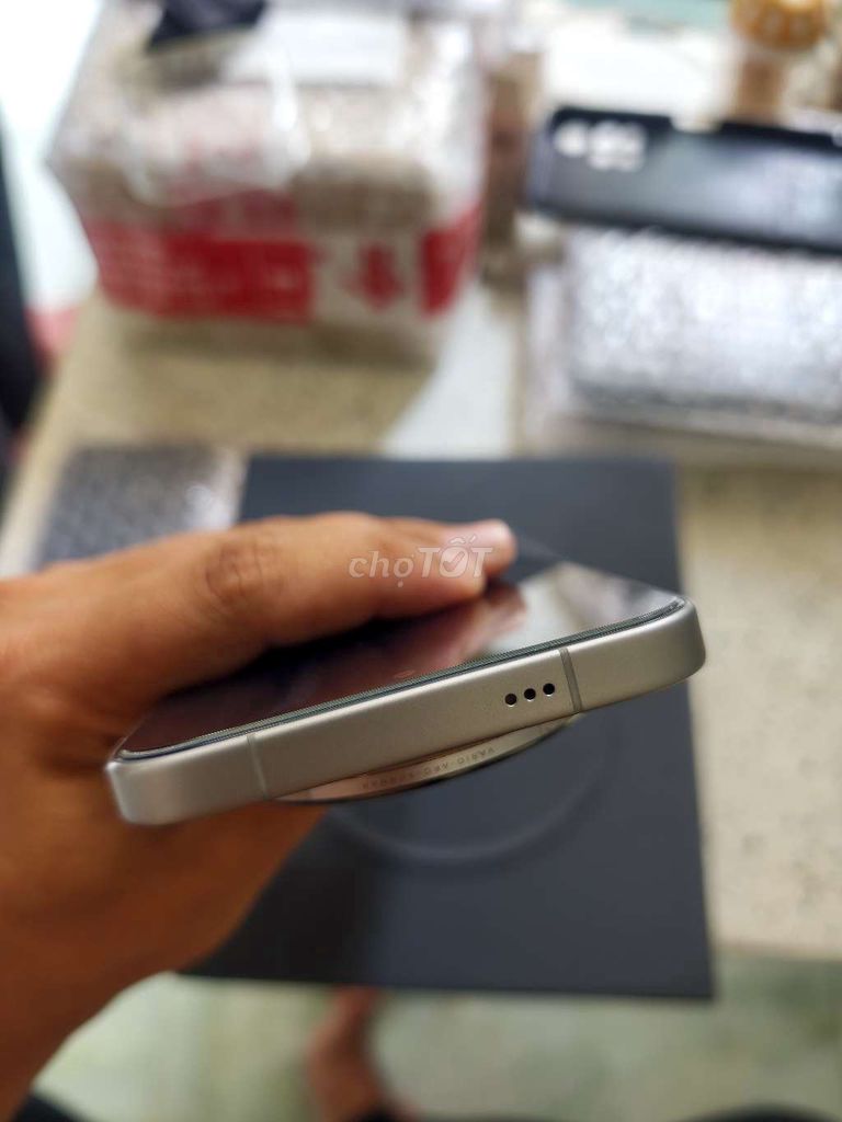 Vivo X300 Pro 12GB/256GB Vàng nhạt. Mua bán Điện thoại tại Huyện Mỏ Cày Bắc Bến Tre được đăng bởi Khánh Nguyễn Mỏ Cày Bắc hình 1