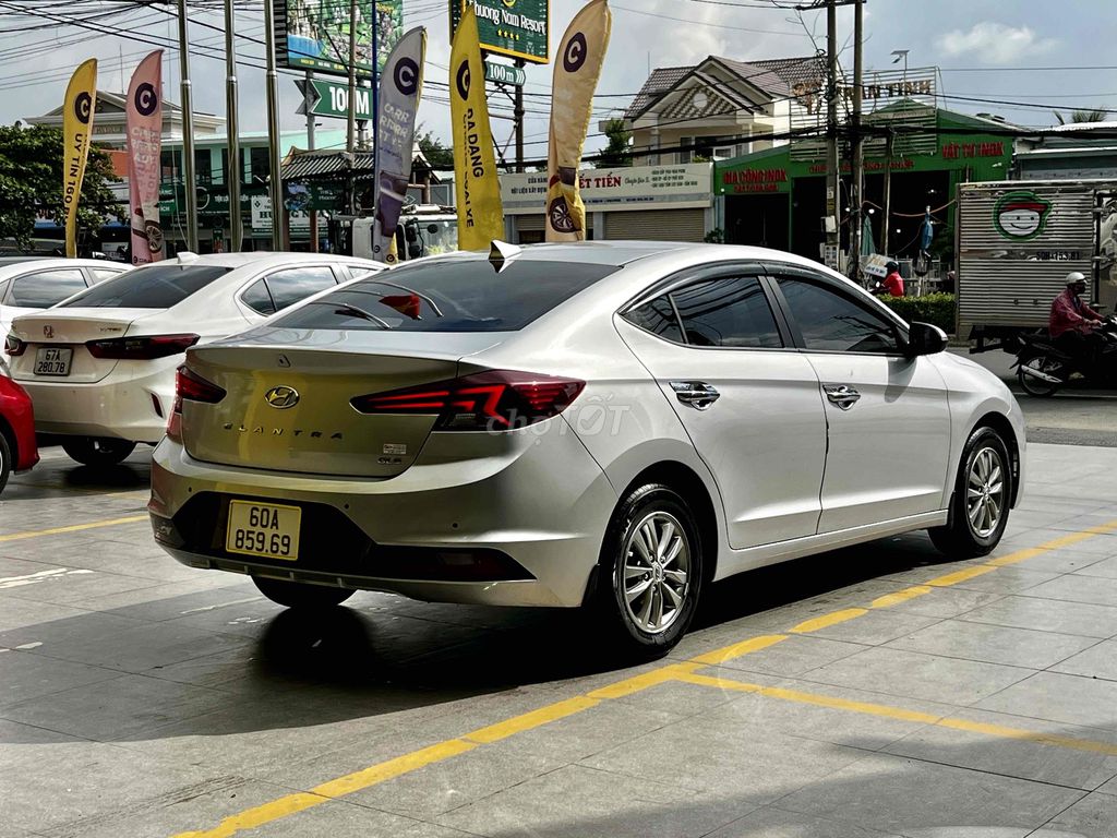 HYUNDAI ELANTRA 1.6MT 2020 XE GIA ĐÌNH ĐI 51.000Km