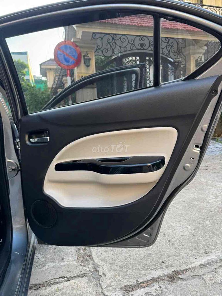 Mitsubishi Attrage 2016 1.2 CVT - 89000 km. Mua bán Ô tô tại Quận Nam Từ Liêm Hà Nội được đăng bởi Nguyễn Văn Tuấn hình 12