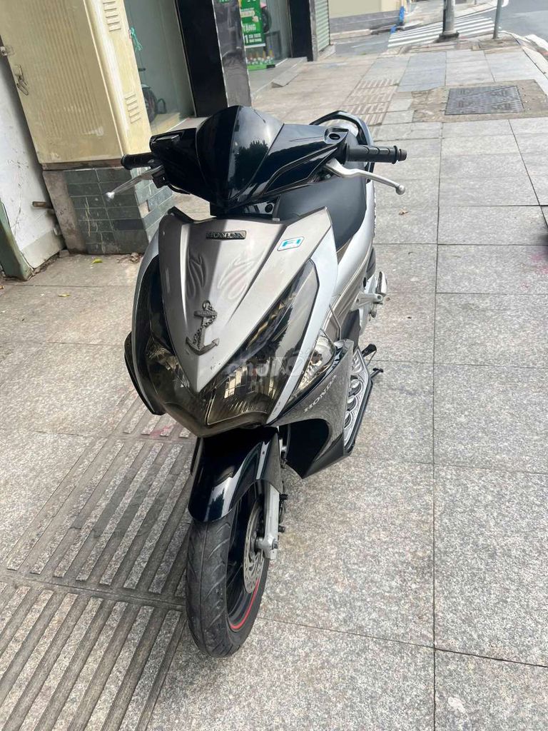 Honda air blade 2012 mới 90% biển số thành phố. Mua bán Xe máy tại Quận Tân Phú Tp Hồ Chí Minh được đăng bởi Tuanduy hình 1