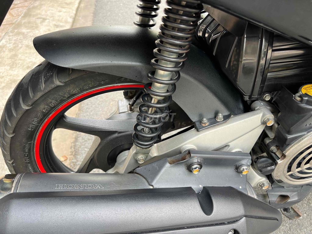 Bán AB2008 Xăng Cơ Máy Zin Êm Biển 65 9chủ. Mua bán Xe máy tại Quận Ô Môn Cần Thơ được đăng bởi Huỳnh Thắng hình 16