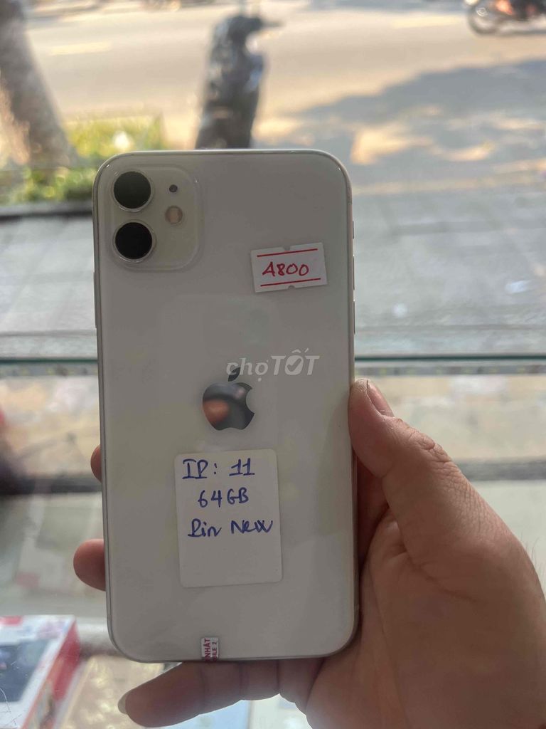 Apple iPhone 11 64GB Trắng Đã sử dụng. Mua bán Điện thoại tại Quận Hải Châu Đà Nẵng được đăng bởi trương Văn Tuấn hình 1