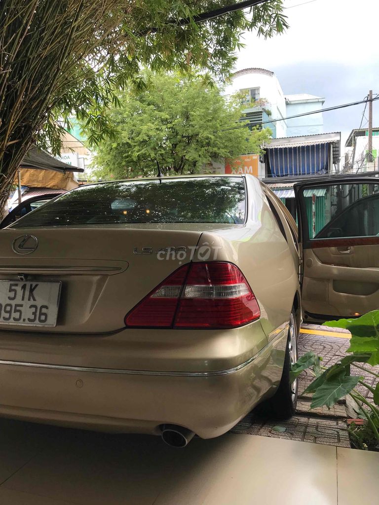 LEXUS LS JIN TUYỆT ĐẸP !!! ĐI RẤT ÍT !!!!