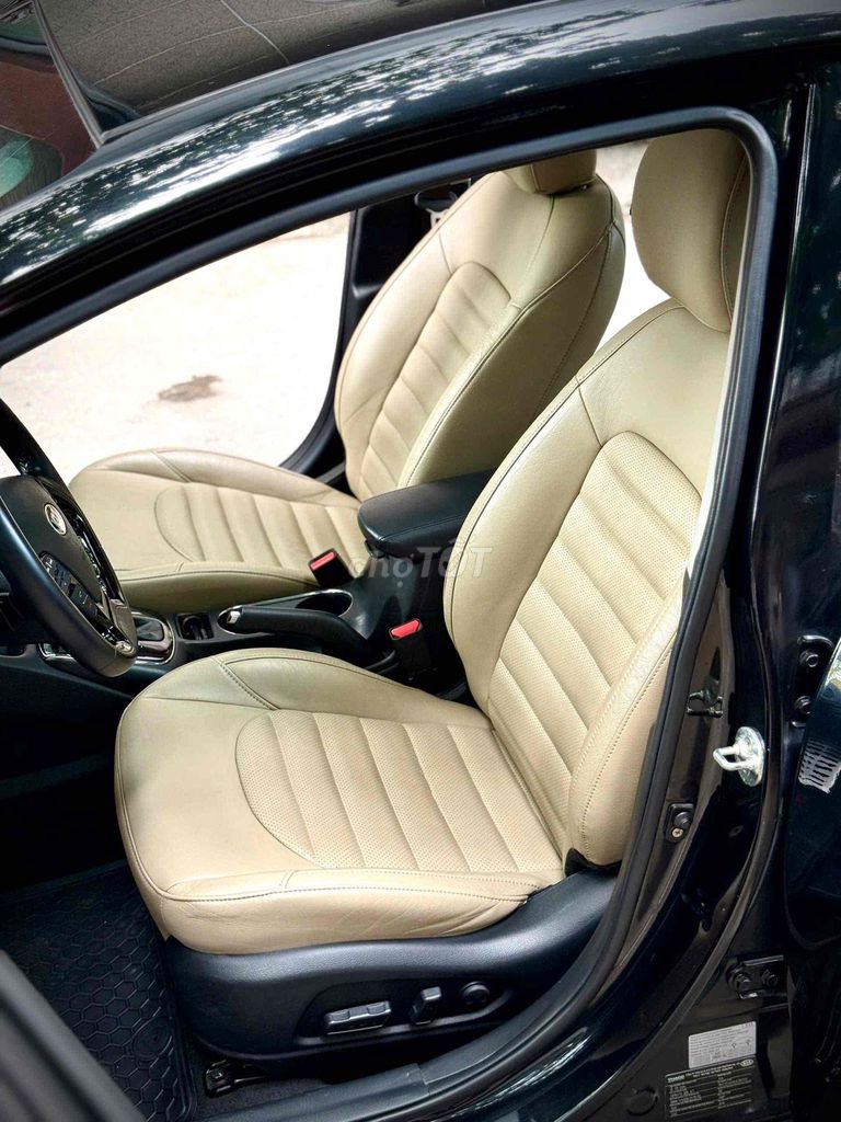 Kia Cerato 2018 2.0 AT - 107000 km. Mua bán Ô tô tại Quận Tân Phú Tp Hồ Chí Minh được đăng bởi Thế Anh hình 4