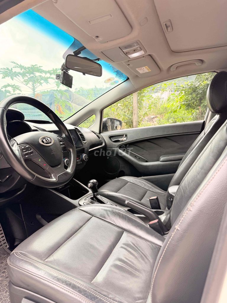 Kia K3 Gia Đình Cần Bán. Mua bán Ô tô tại Quận Cẩm Lệ Đà Nẵng được đăng bởi Nguyễn Liễu hình 5