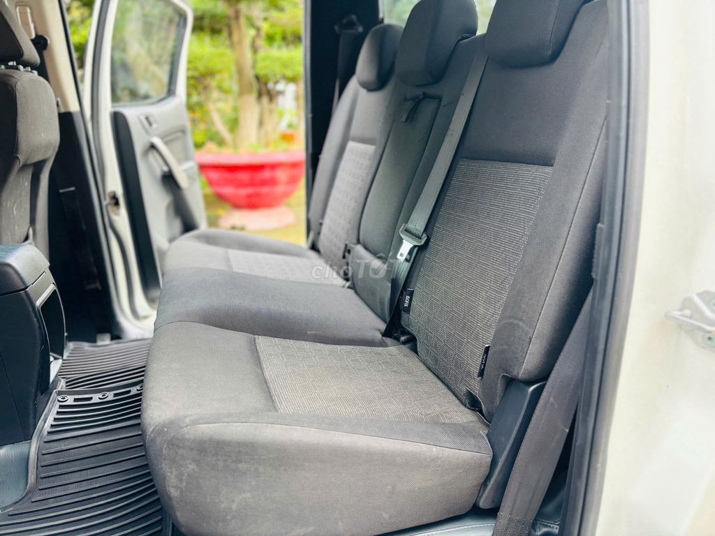 Ford Ranger XLS 2.2 4x2 AT 2018 - 37000 km. Mua bán Ô tô tại Thành phố Dĩ An Bình Dương được đăng bởi trần thị khánh huyền  hình 9