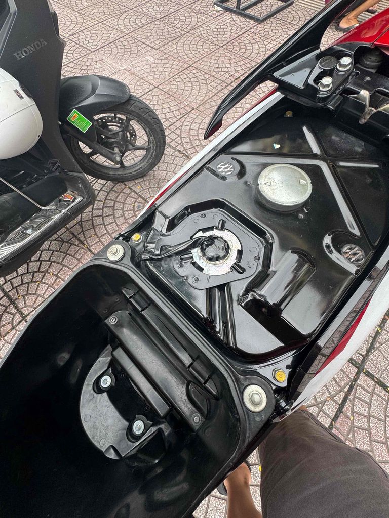 9chủ cần bán. Mua bán Xe máy tại Quận 4 Tp Hồ Chí Minh được đăng bởi Minh Chiến hình 6