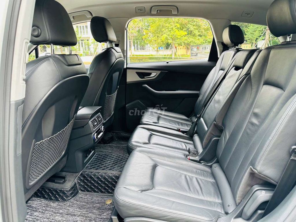 Audi Q7 2018 Trắng 60000 miles. Mua bán Ô tô tại Quận Bắc Từ Liêm Hà Nội được đăng bởi Phạm Bá Hướng hình 4