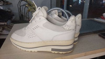 Giày Louis Vuitton size 41. Mua bán Giày dép tại Quận 8 Tp Hồ Chí Minh được đăng bởi KỲ ANH GIÀY SI CHÍNH HÃNG