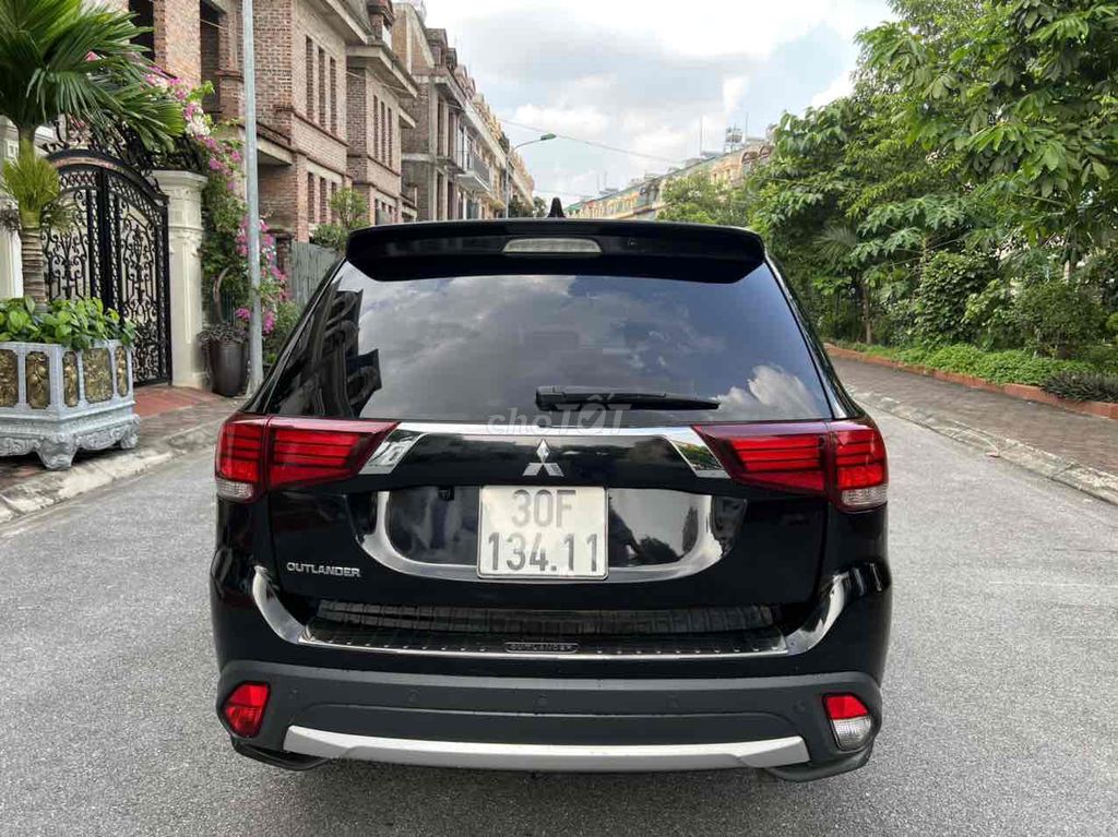 MITSUBISHI OTLANDER PRENIUM 2.0 AT SX 2018. Mua bán Ô tô tại Quận Nam Từ Liêm Hà Nội được đăng bởi Auto Anh Tuấn hình 2