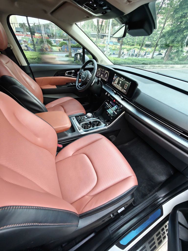 KIA Canival 2.2 CRDI signature full option sx 2022. Mua bán Ô tô tại Quận Long Biên Hà Nội được đăng bởi AUTO TÂN HƯNG THỊNH hình 16