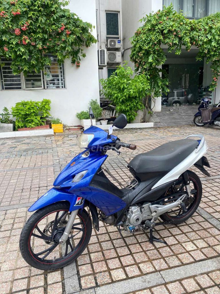 Suzuki Axelo