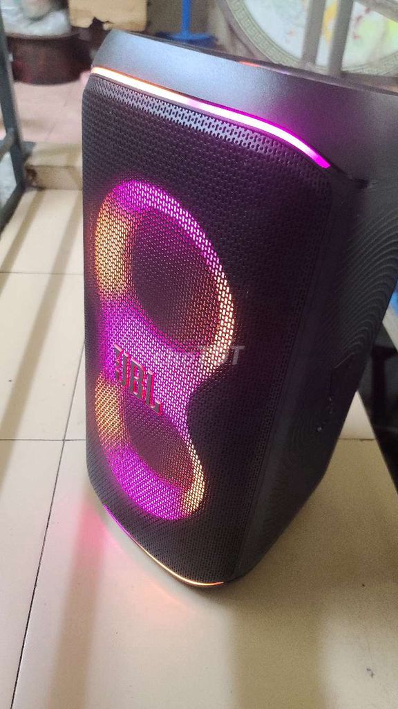 Loa Bluetooth JBL Đen Mới 99%. Mua bán Tivi, Âm thanh tại Quận 5 Tp Hồ Chí Minh được đăng bởi nguyễn luân hình 1