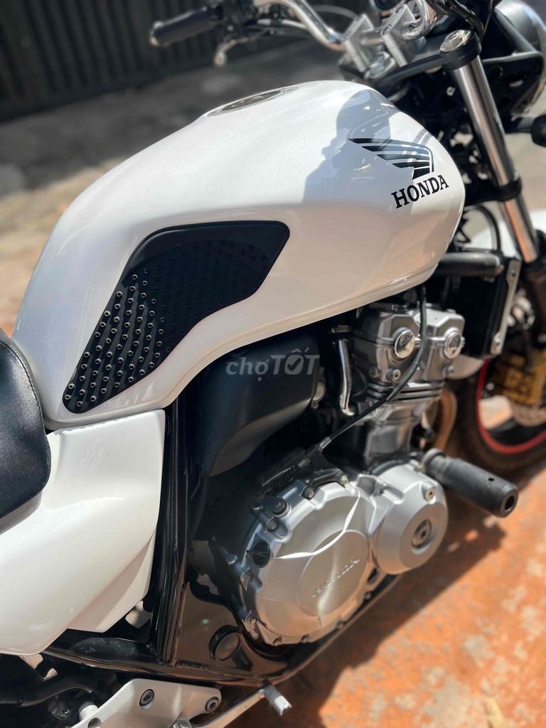 Honda CB400 Revo Fi 2008 Trắng. Mua bán Xe máy tại Quận Gò Vấp Tp Hồ Chí Minh được đăng bởi Minh Tùng hình 8