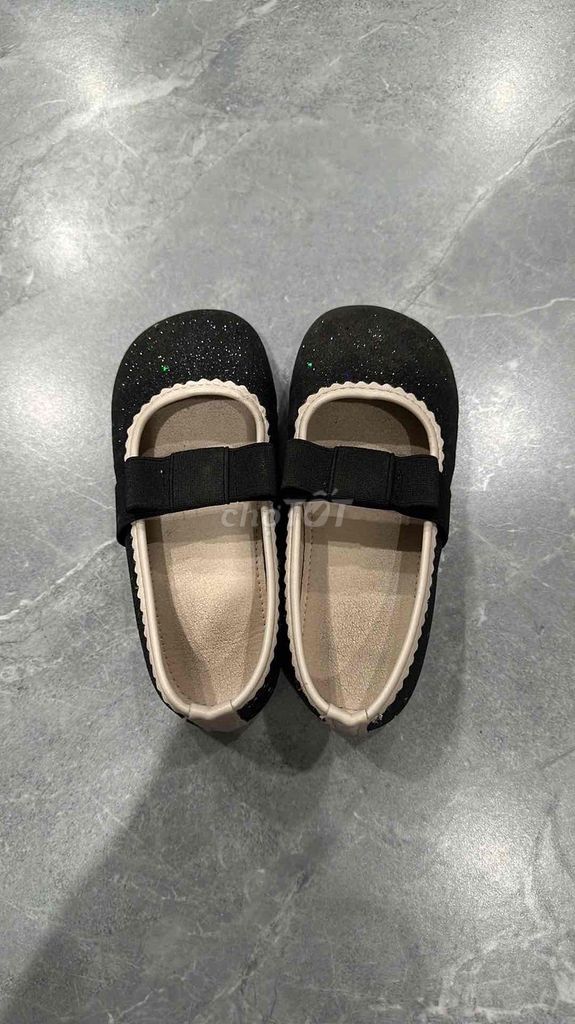 Giày búp bê bé gái đen size 30. Mua bán Mẹ và bé tại Quận Thanh Xuân Hà Nội được đăng bởi Dương hình 1
