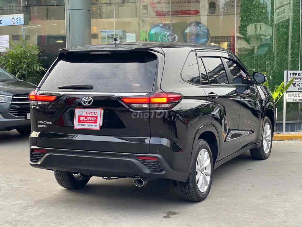 (Xe Hãng) Toyota Innova Cross 2.0AT 2025 -11.140km. Mua bán Ô tô tại Quận Tân Phú Tp Hồ Chí Minh được đăng bởi Đan Viên Toyota Tân Phú  hình 4