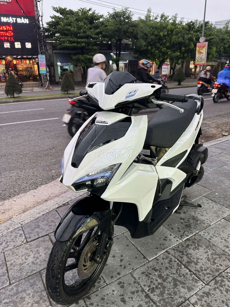 Honda Air Blade 2018 белый