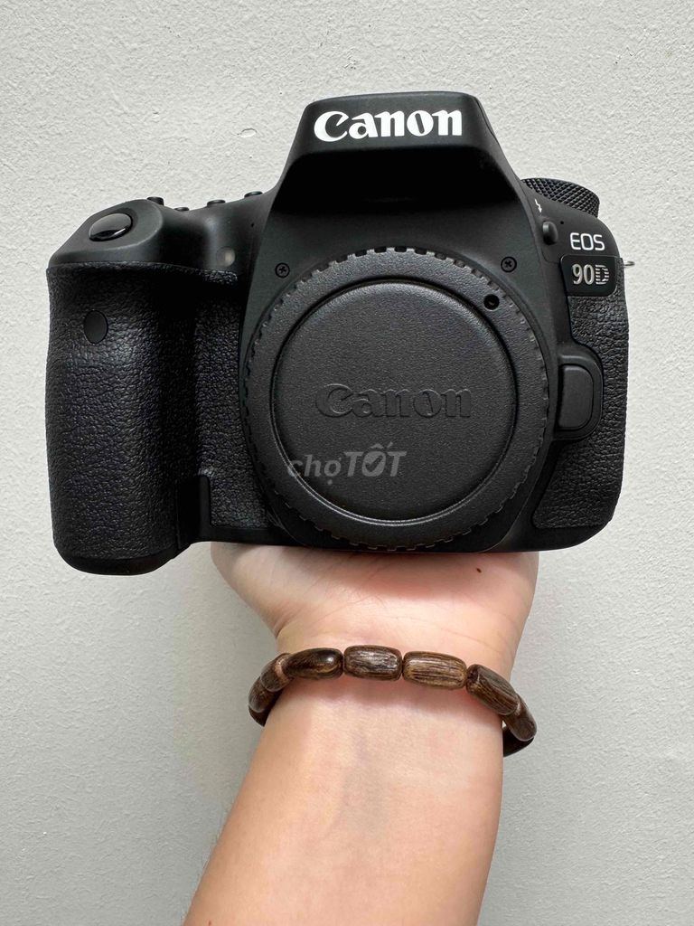 Canon EOS 90D mới tinh xách US về nguyên zin .