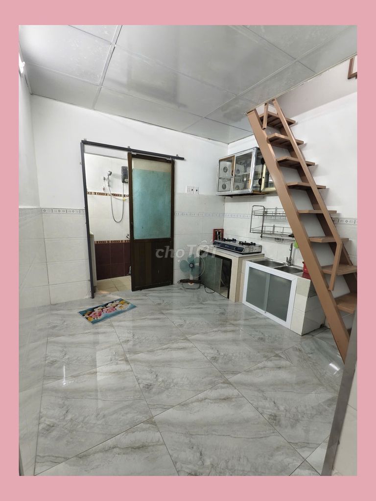 Nhà NC - Cách Mạng Tháng Tám 15m2 1 Trệt 3 lầu 3 Phòng Ngủ riêng