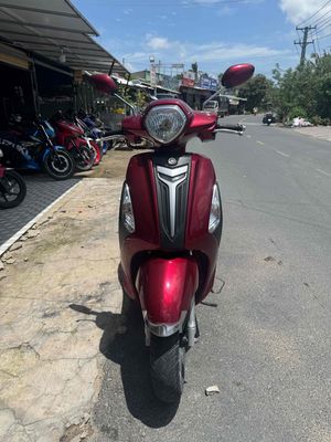 Yamaha Grande Đỏ Tự động
