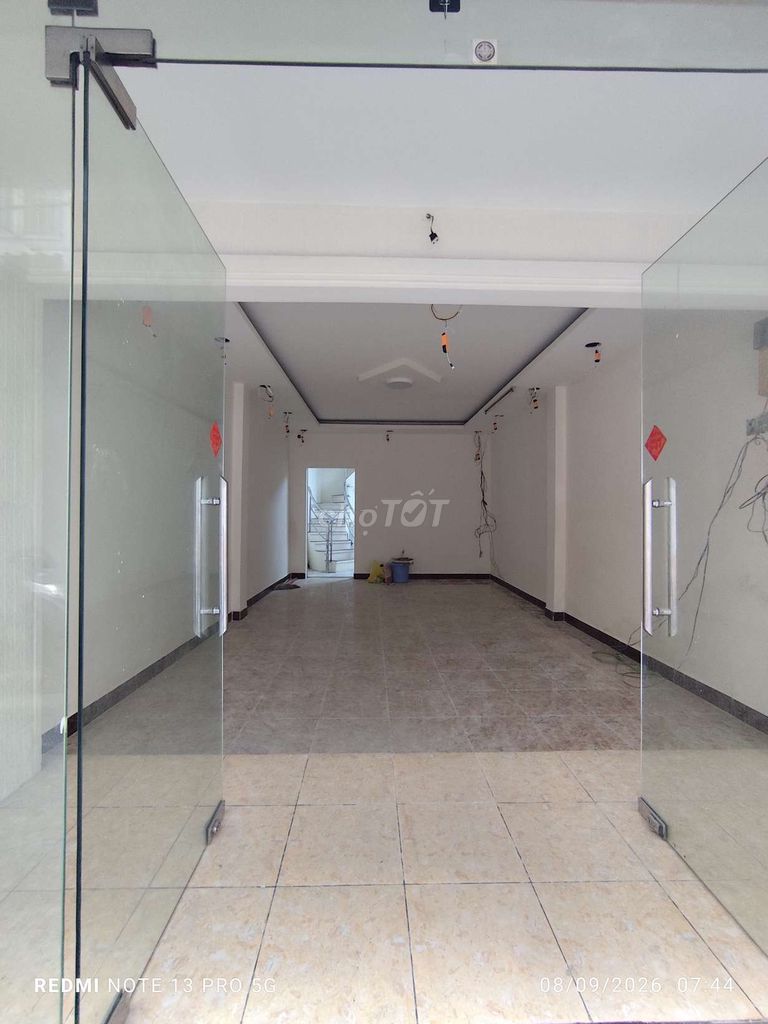 Аренда · 4 комн. · 44 м² · Quận 5, ул. Đường Nguyễn Văn Cừ