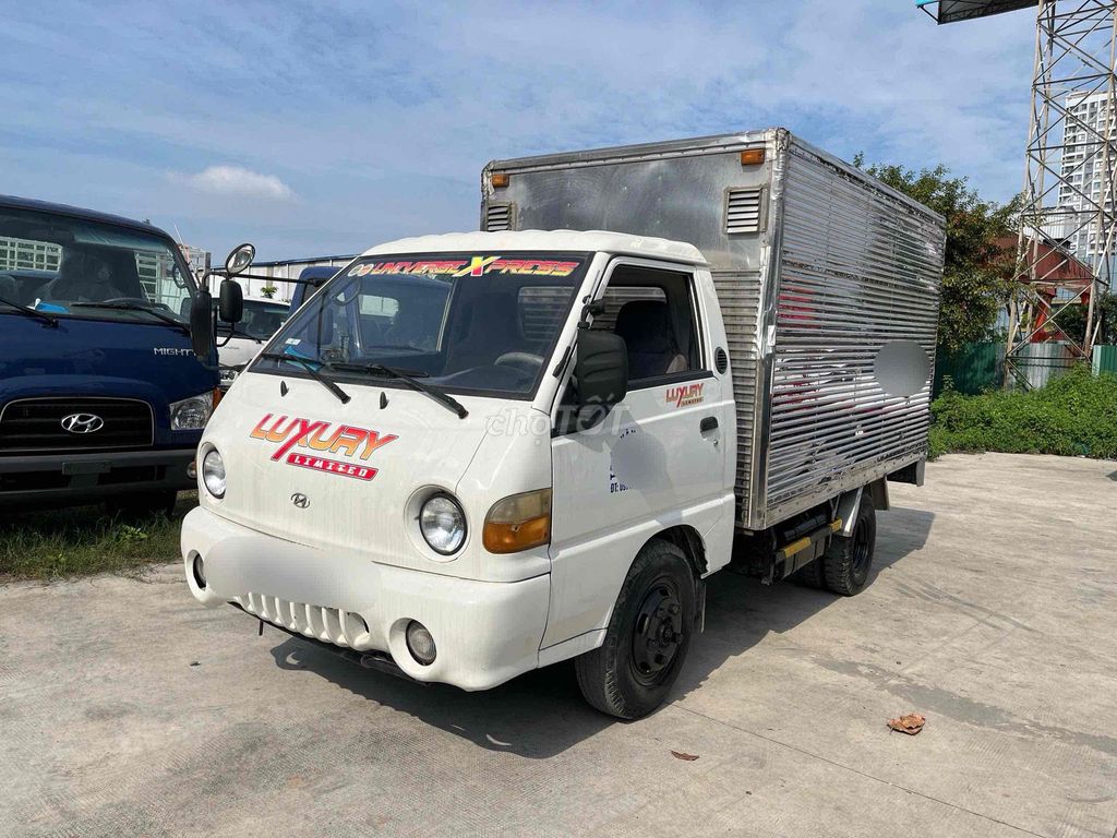 Bán Huyndai H100 1 tấn thùng kín Inox. Mua bán Xe tải, xe ben tại Thành phố Thuận An Bình Dương được đăng bởi XE TẢI AUTO hình 2