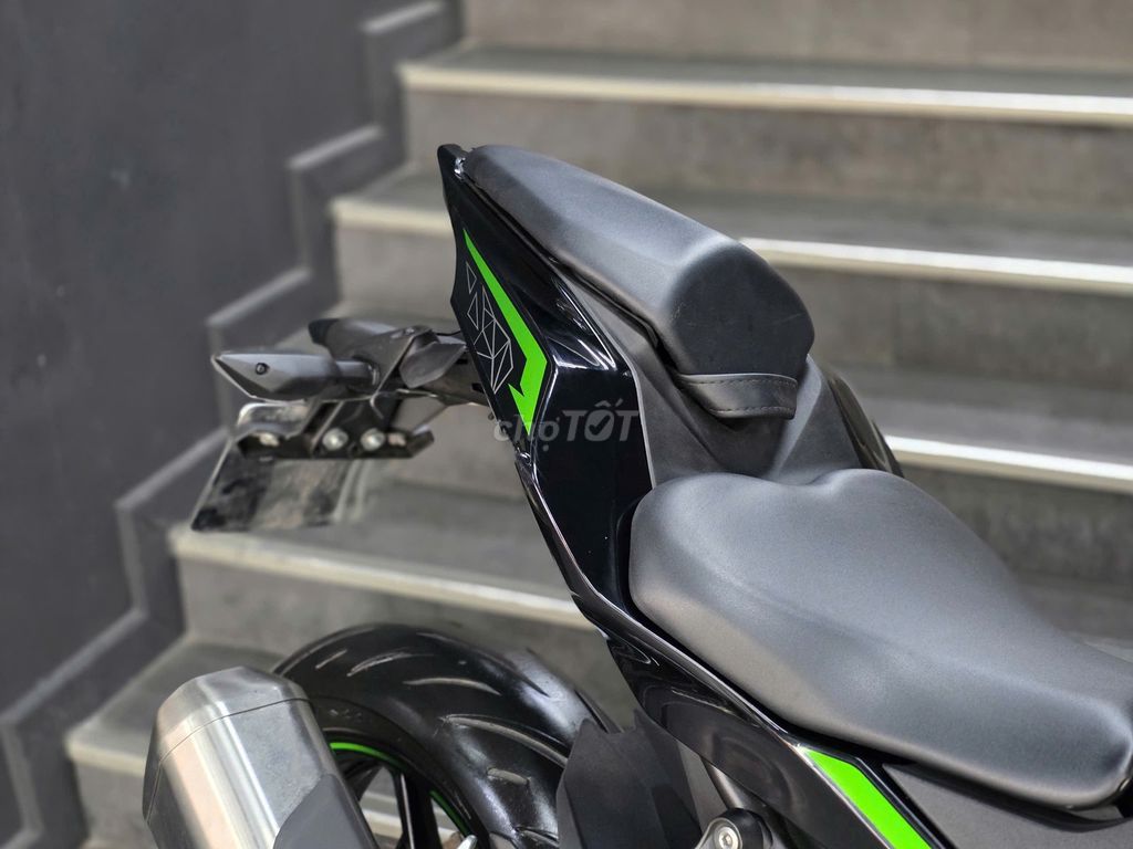 ZX25R MODEL 2023 MÀU XÁM TITAN BIỂN HÀ NỘI. Mua bán Xe máy tại Quận Tây Hồ Hà Nội được đăng bởi Tu Phamanh hình 6