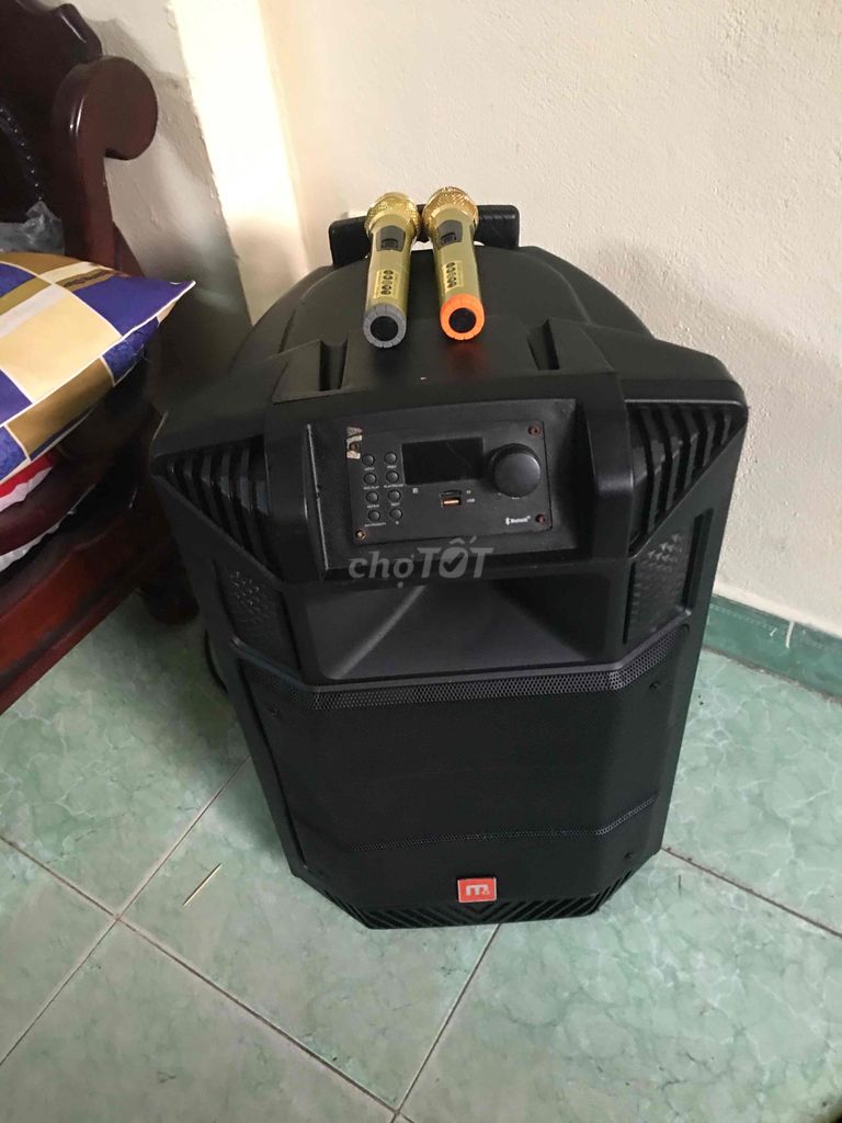 Loa kéo Malata M1505 còn đẹp hát hay